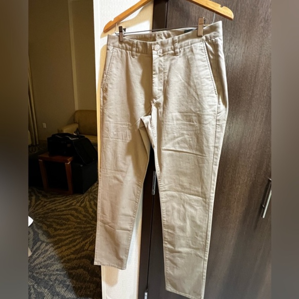 Bonobos Men's Athletic Fit Tan Stretch Cotton Flat Front Chinos -31 X 34